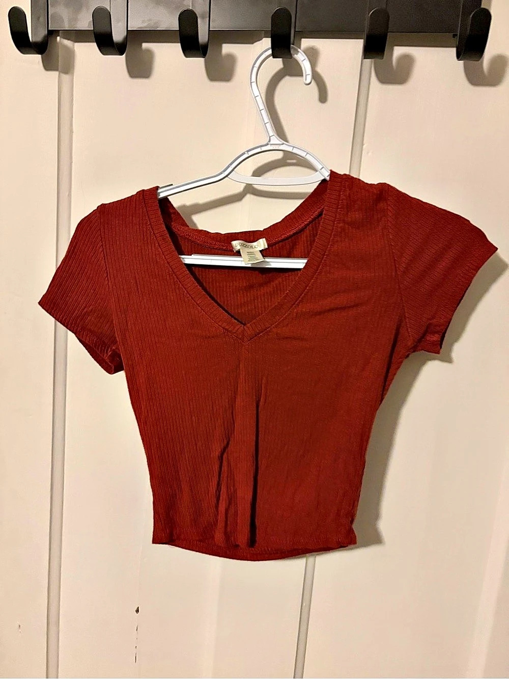Bozzolo Ribbed V-Neck Top in Red Size Small Like New
